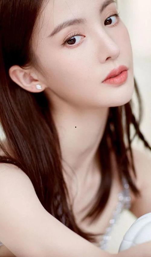 晨炮女明星,揭开她晨练背后的明星生活