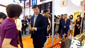 台湾知名记者爆料新闻,台湾记者爆料的震撼新闻内幕